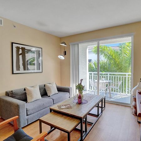 Dharma Home Suites South Miami At Red Road Commons エクステリア 写真