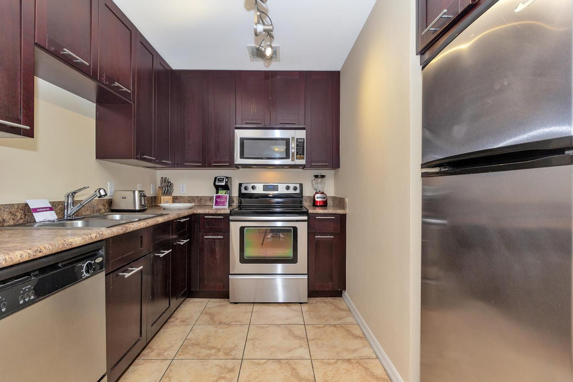 Dharma Home Suites South Miami At Red Road Commons エクステリア 写真