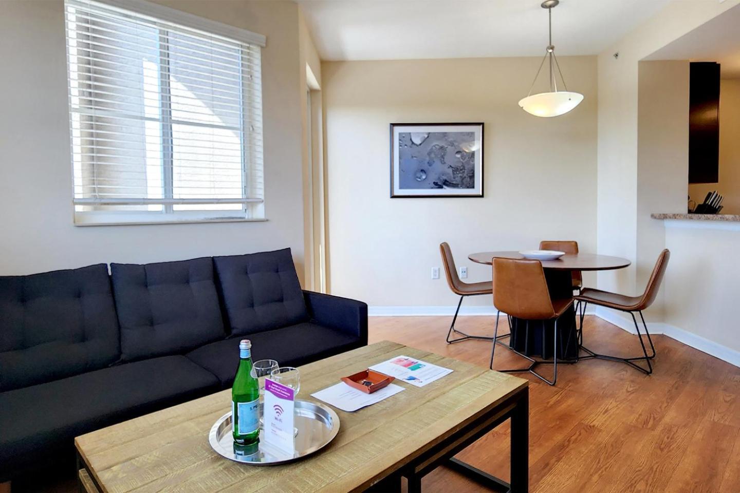 Dharma Home Suites South Miami At Red Road Commons エクステリア 写真