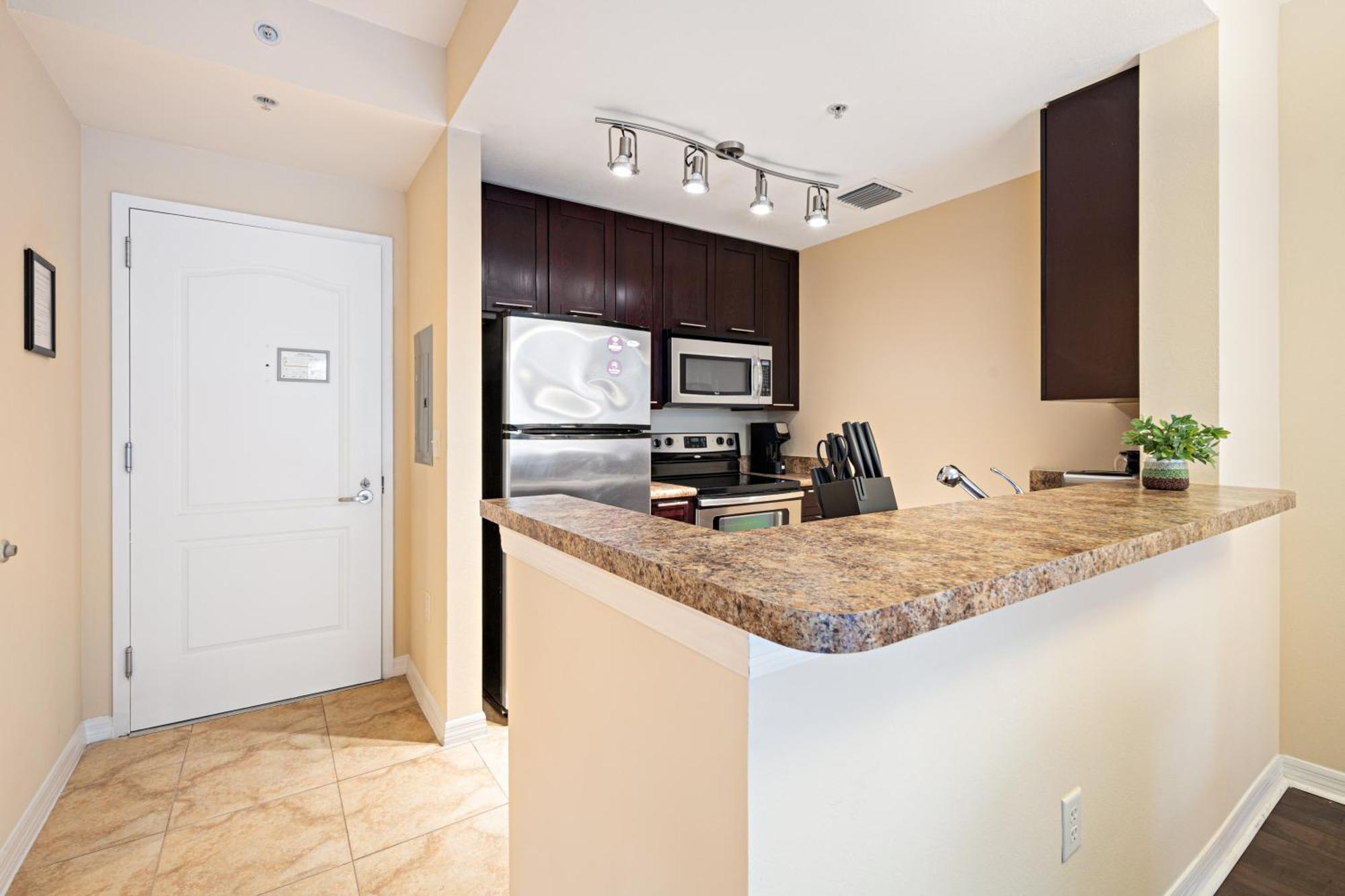 Dharma Home Suites South Miami At Red Road Commons エクステリア 写真