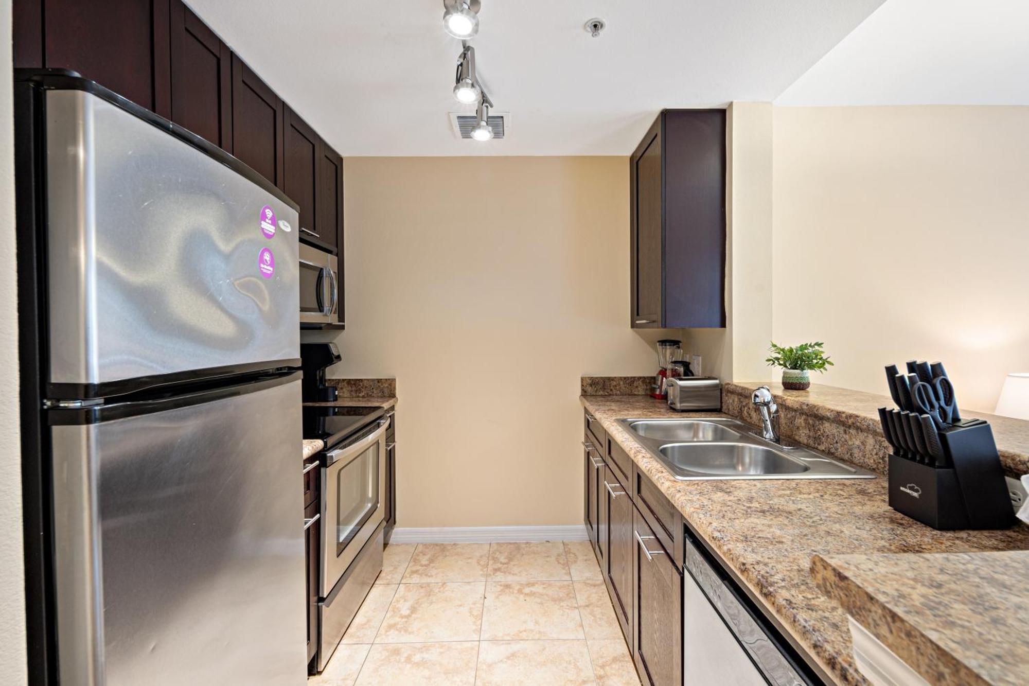 Dharma Home Suites South Miami At Red Road Commons エクステリア 写真