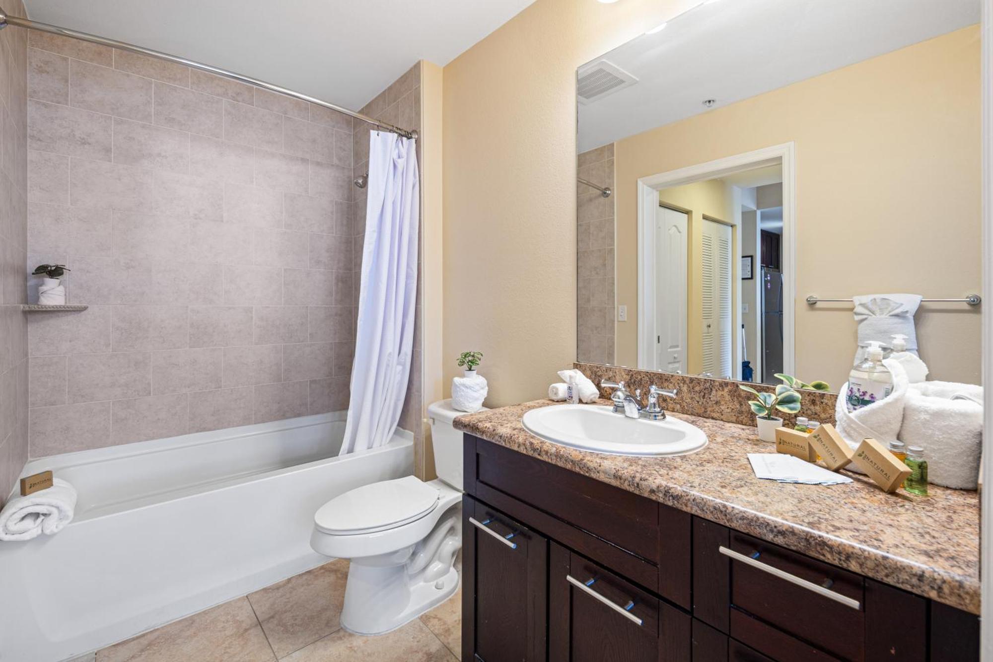 Dharma Home Suites South Miami At Red Road Commons エクステリア 写真
