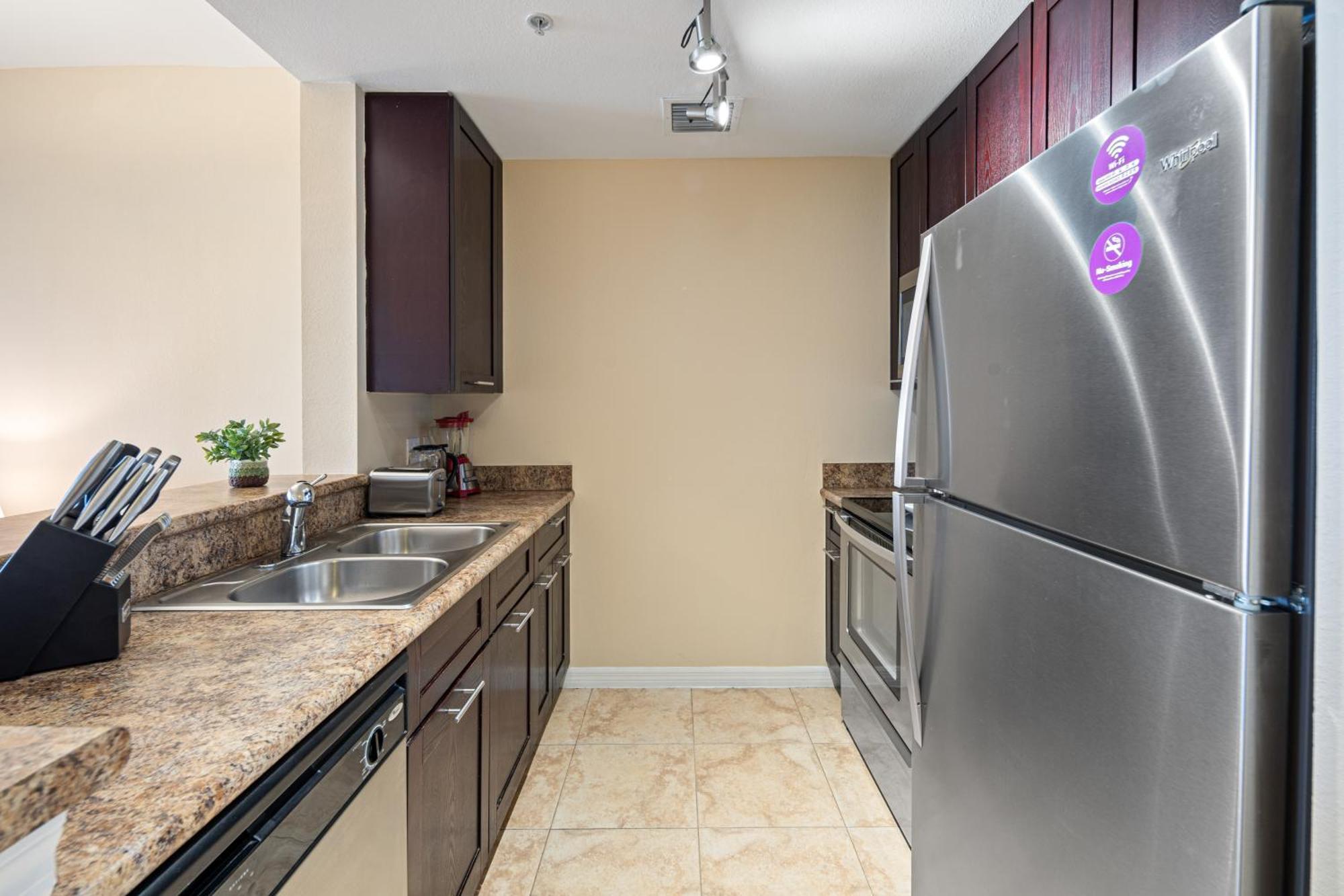 Dharma Home Suites South Miami At Red Road Commons エクステリア 写真