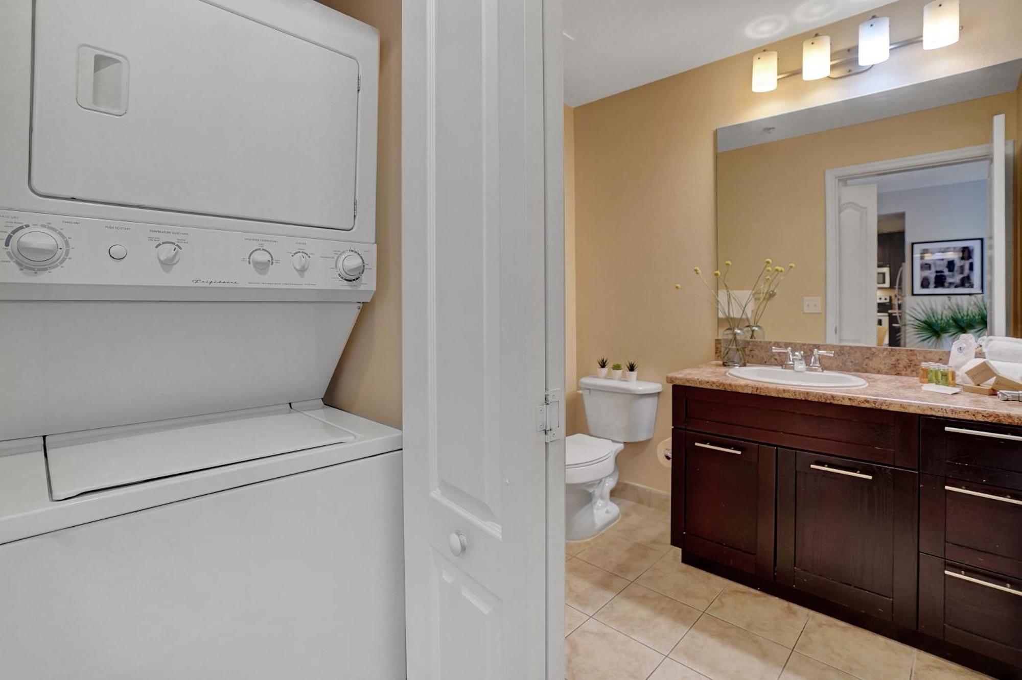 Dharma Home Suites South Miami At Red Road Commons エクステリア 写真