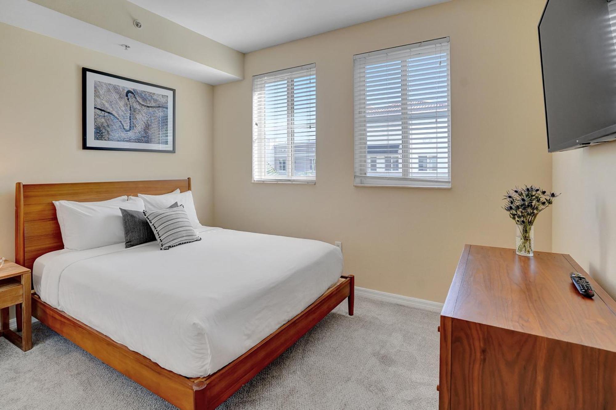 Dharma Home Suites South Miami At Red Road Commons エクステリア 写真